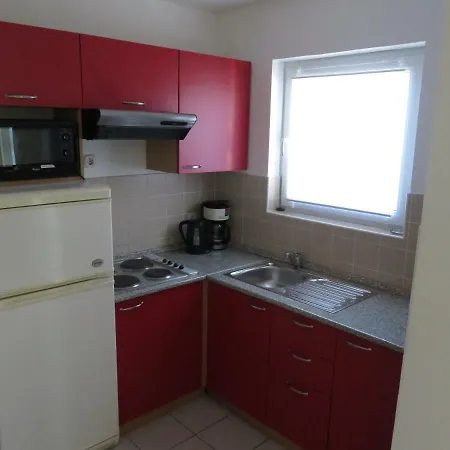 Charming Near Zaton Beach זאטון